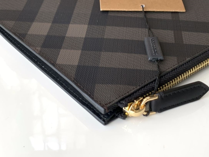 Burberry Clutch Bags